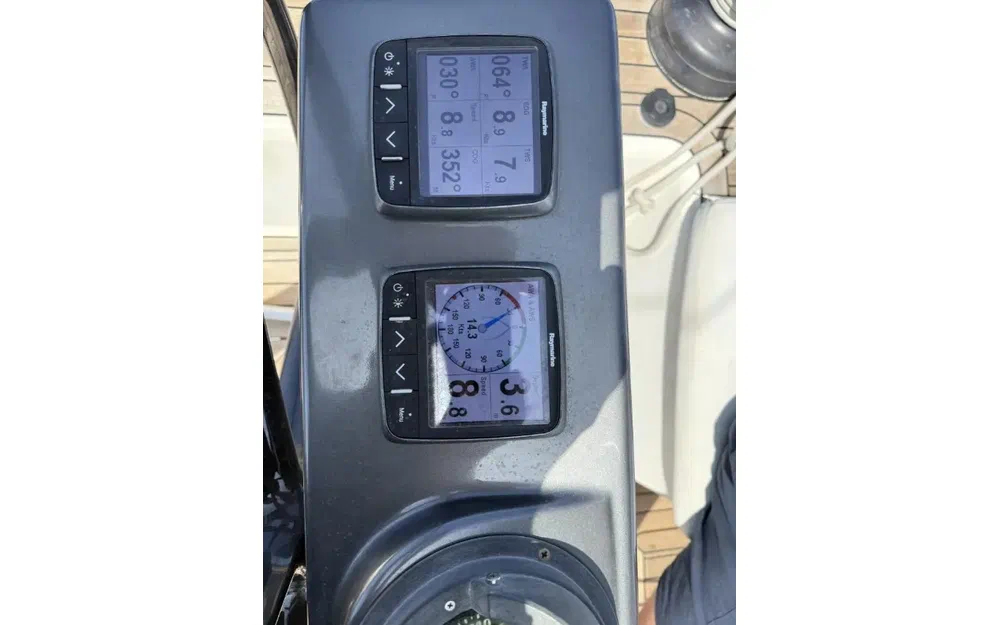 slider 28 Ice Yachts 62 SUEÑO