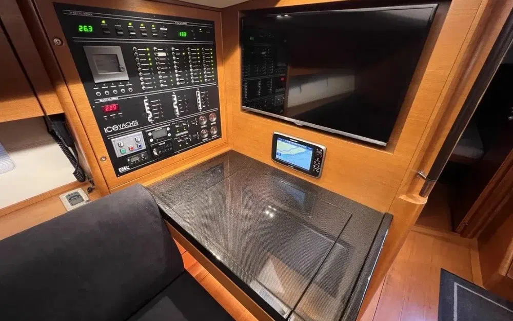 slider 49 Ice Yachts 62 SUEÑO