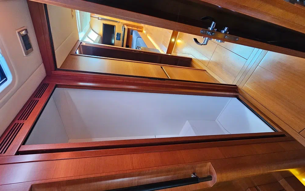 slider 57 Ice Yachts 62 SUEÑO