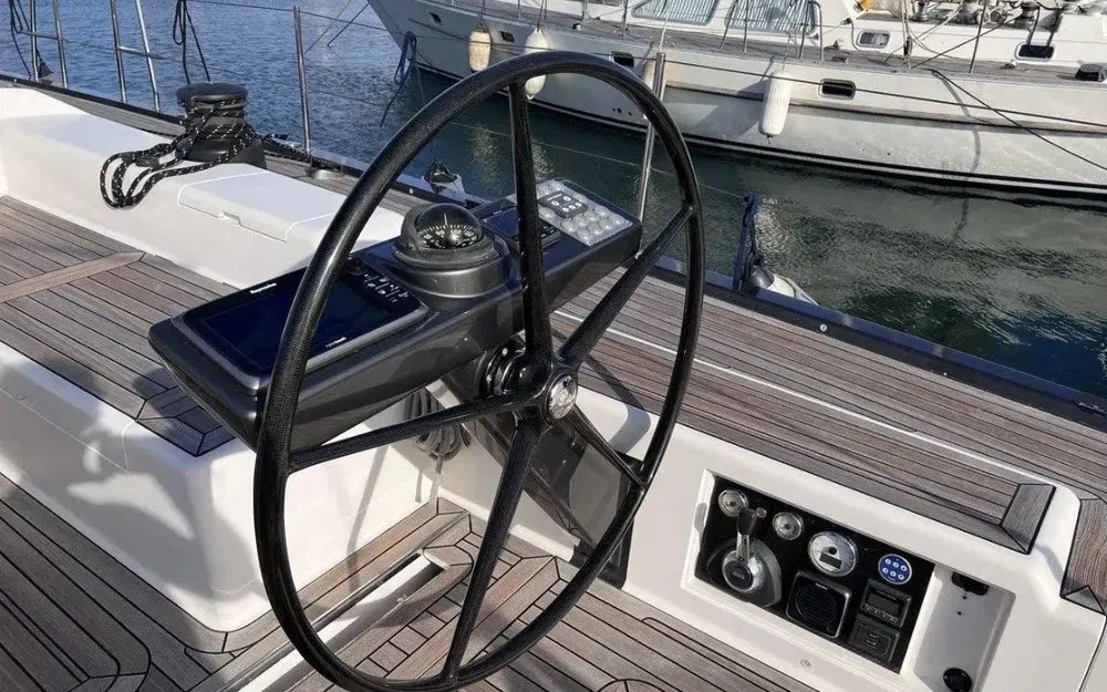 slider 6 Ice Yachts 62 SUEÑO