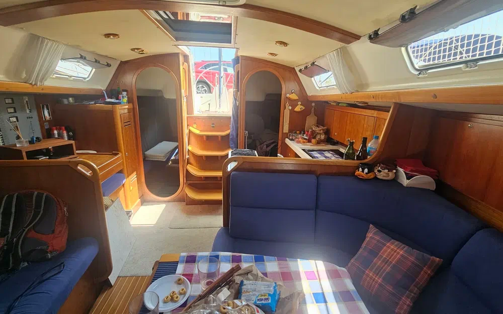 slider 15 Salona 40 BLONDILA