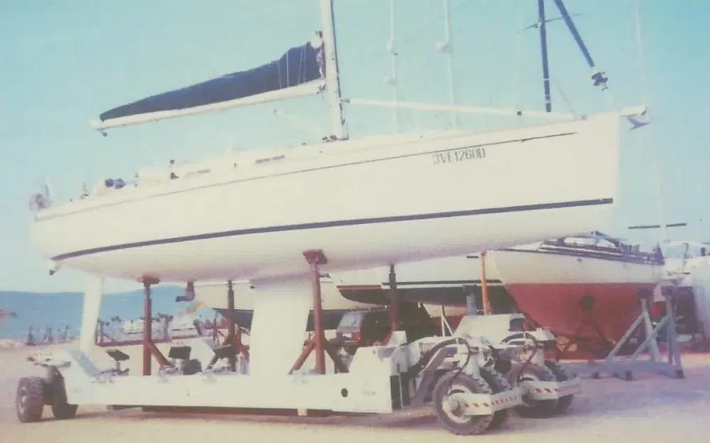 slider 24 Salona 40 BLONDILA