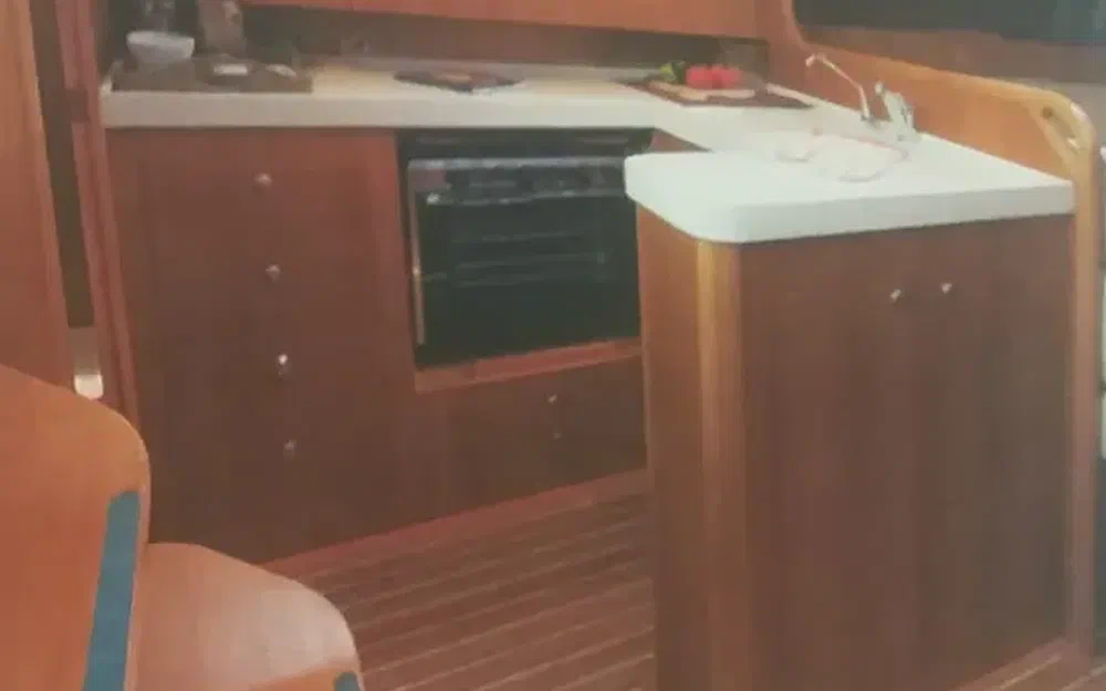 slider 27 Salona 40 BLONDILA