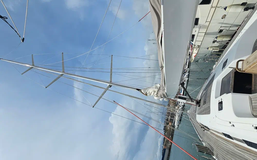 slider 19 Soto 62 Albatros