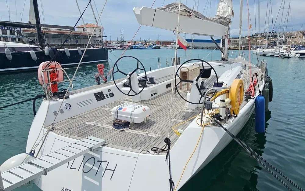 slider 2 Soto 62 Albatros