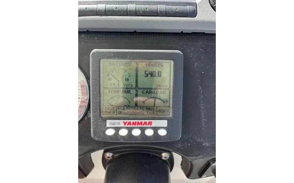 slider 13 Beneteau Antares 30