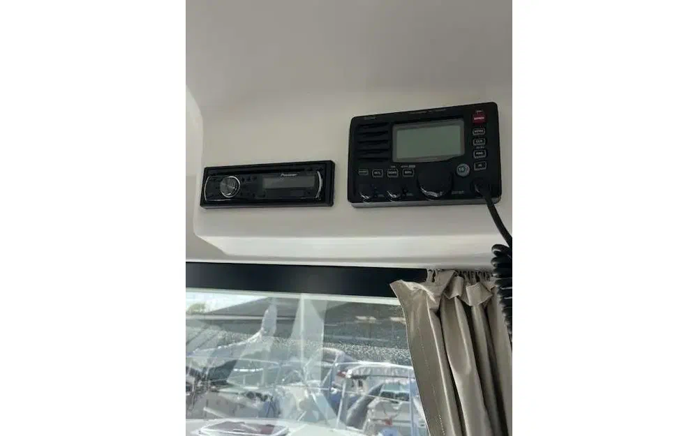 slider 15 Beneteau Antares 30