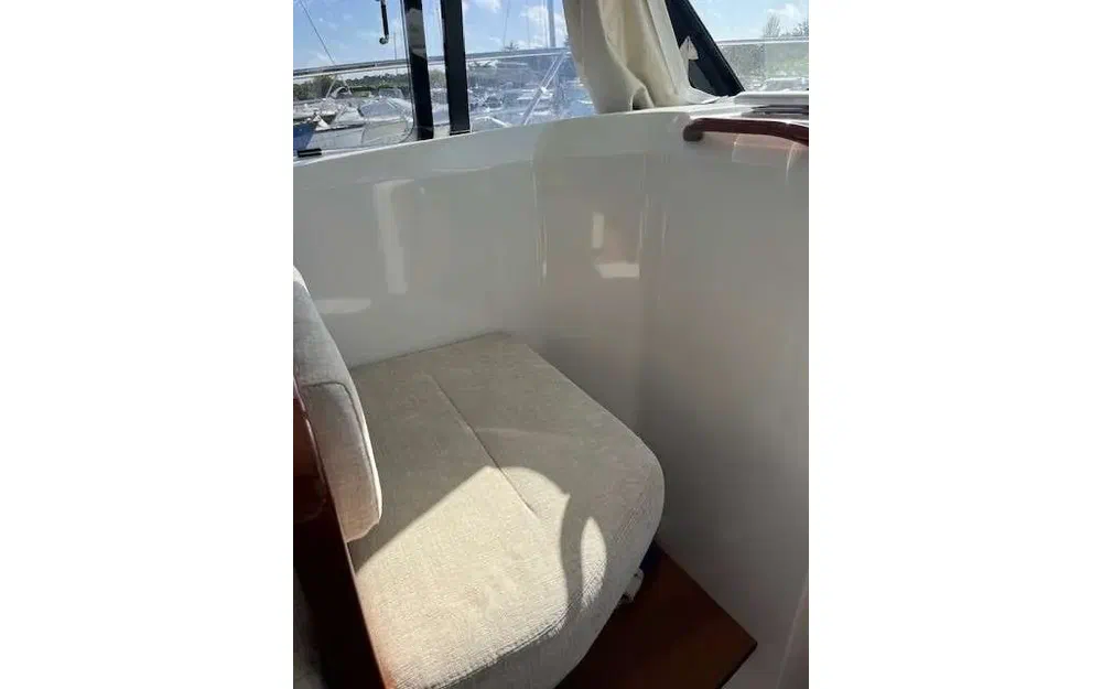 slider 6 Beneteau Antares 30