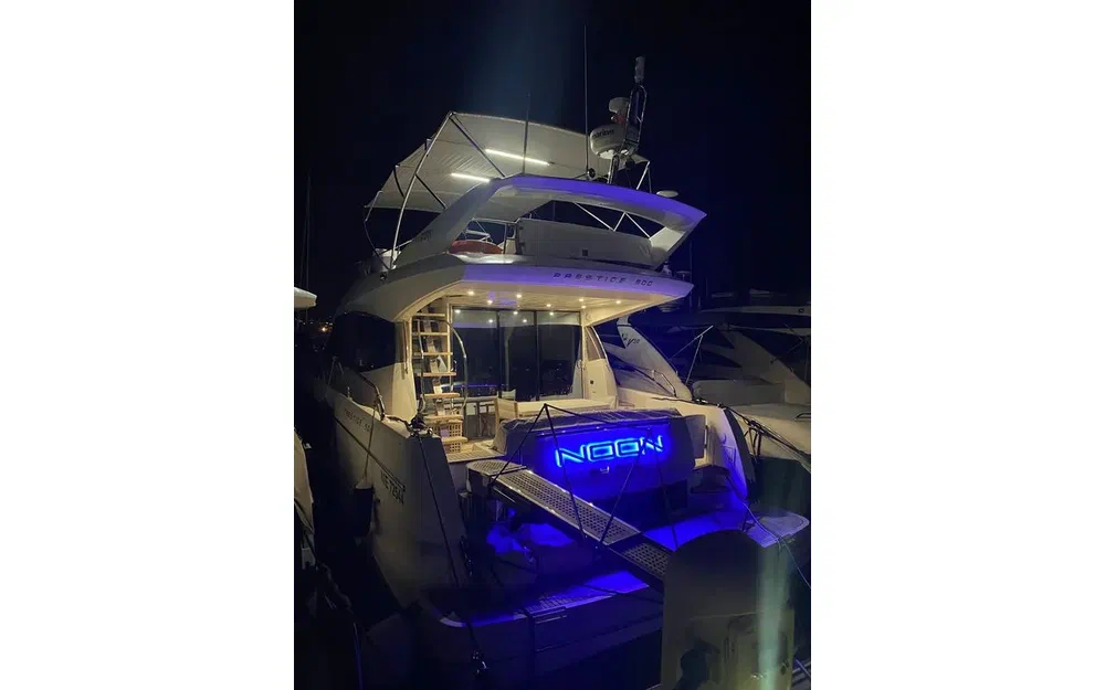 slider 21 Jeanneau Prestige 500 Fly