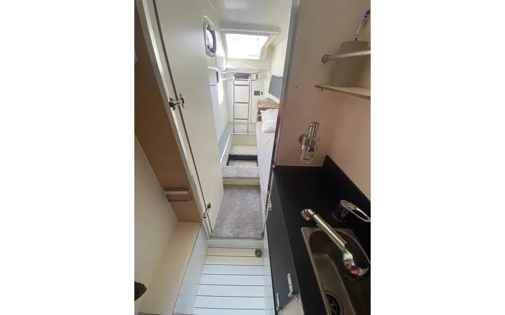 slider 37 Jeanneau Prestige 500 Fly