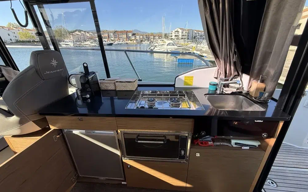 slider 12 Jeanneau Merry Fisher