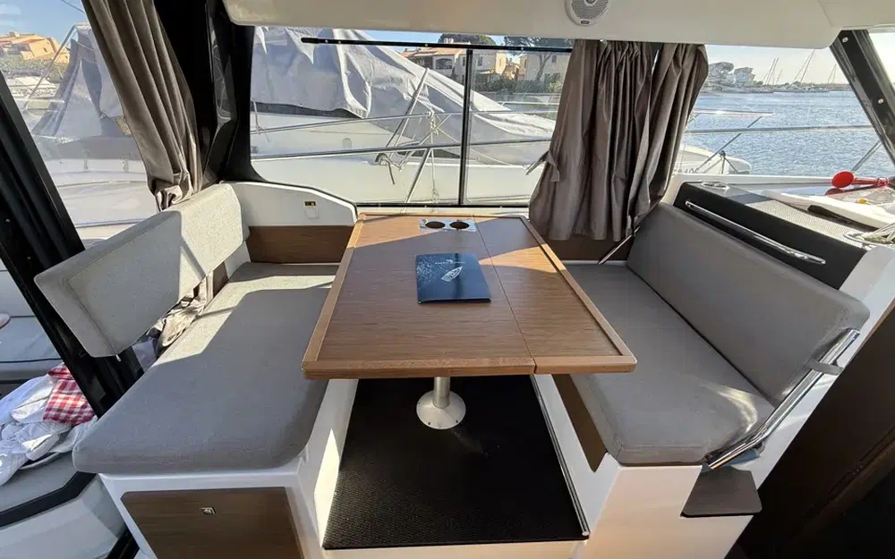 slider 13 Jeanneau Merry Fisher