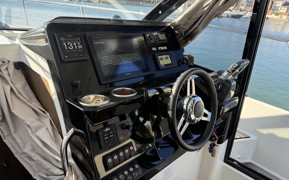 slider 16 Jeanneau Merry Fisher