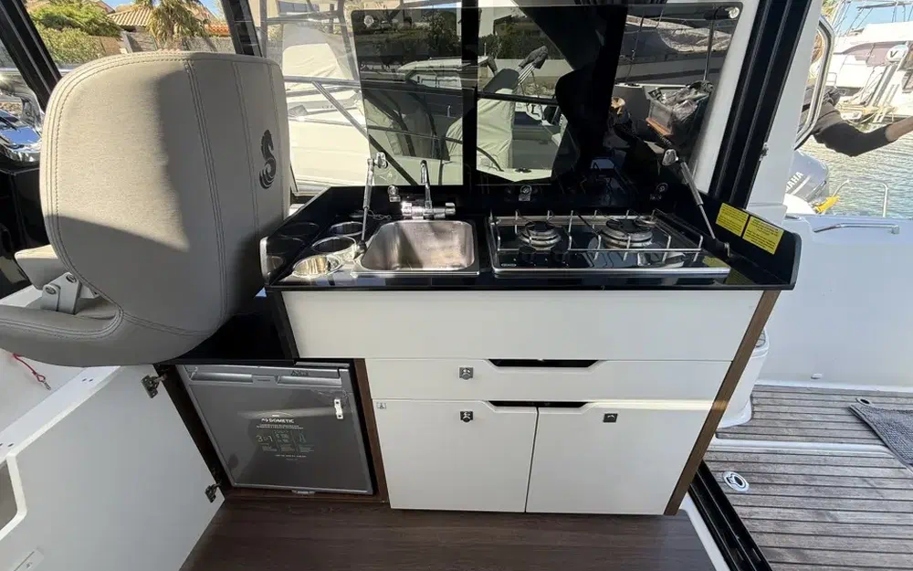 slider 10 Beneteau Antares 9 OB