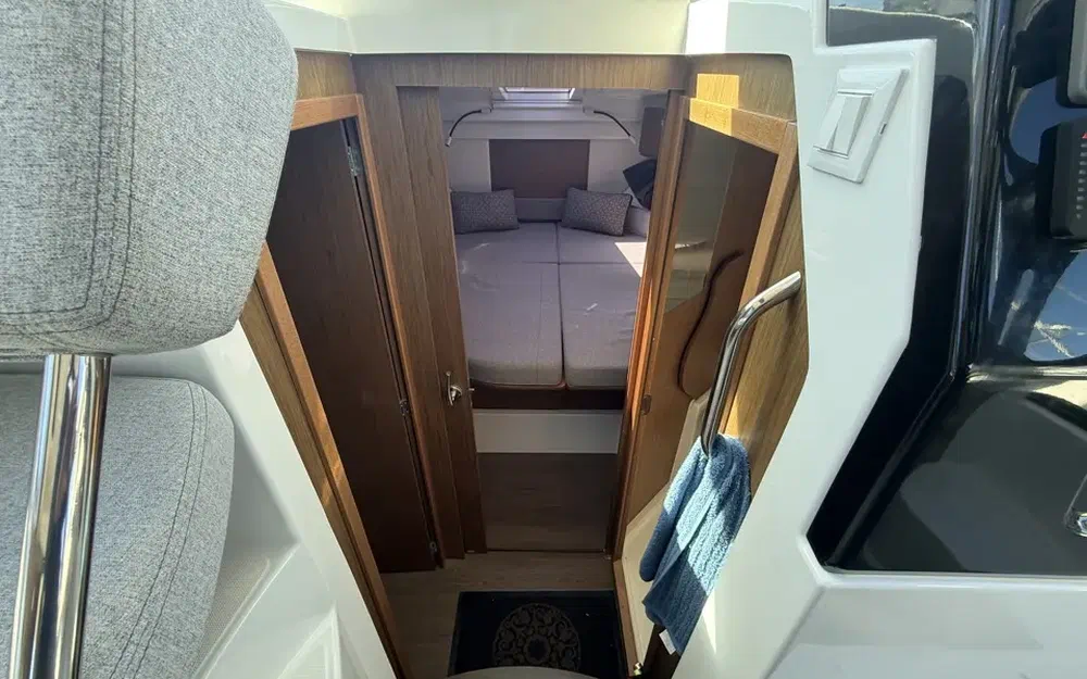 slider 17 Beneteau Antares 9 OB