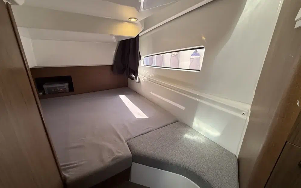 slider 22 Beneteau Antares 9 OB