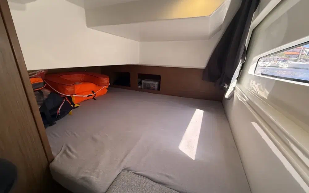 slider 23 Beneteau Antares 9 OB