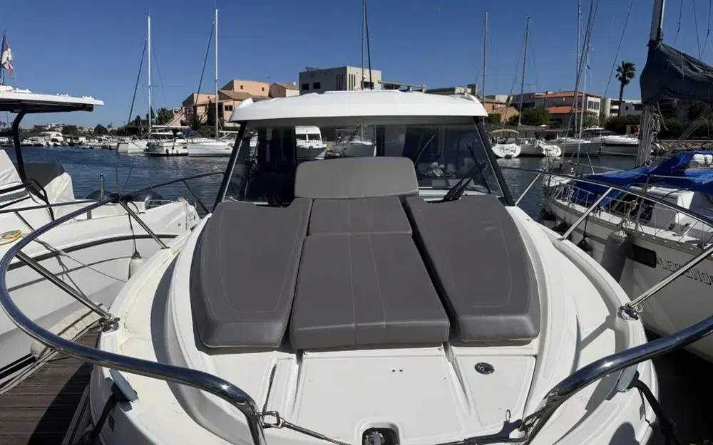 slider 2 Beneteau Antares 9 OB