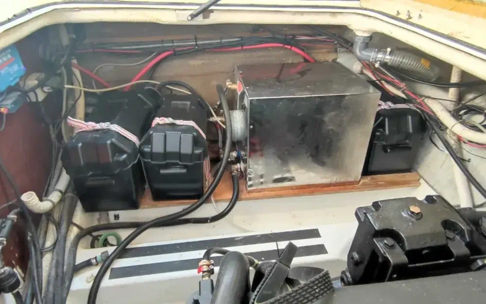 slider 15 Beneteau Ombrine 800