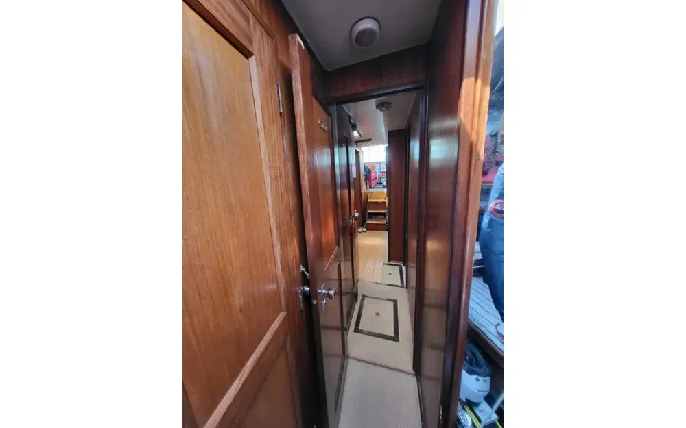 slider 27 Hatteras 46 Convertible