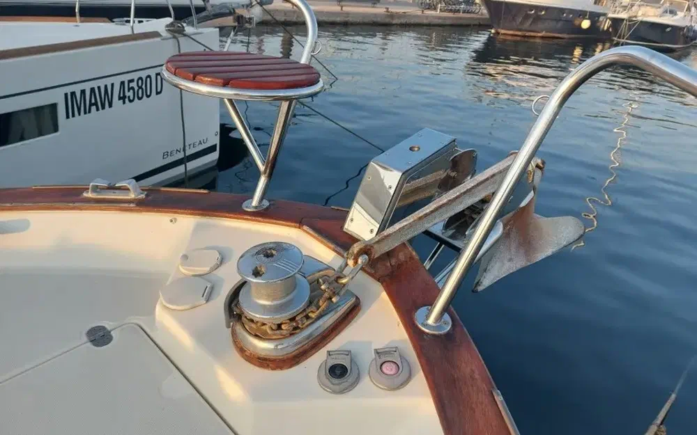 slider 10 Rhea 850 Open