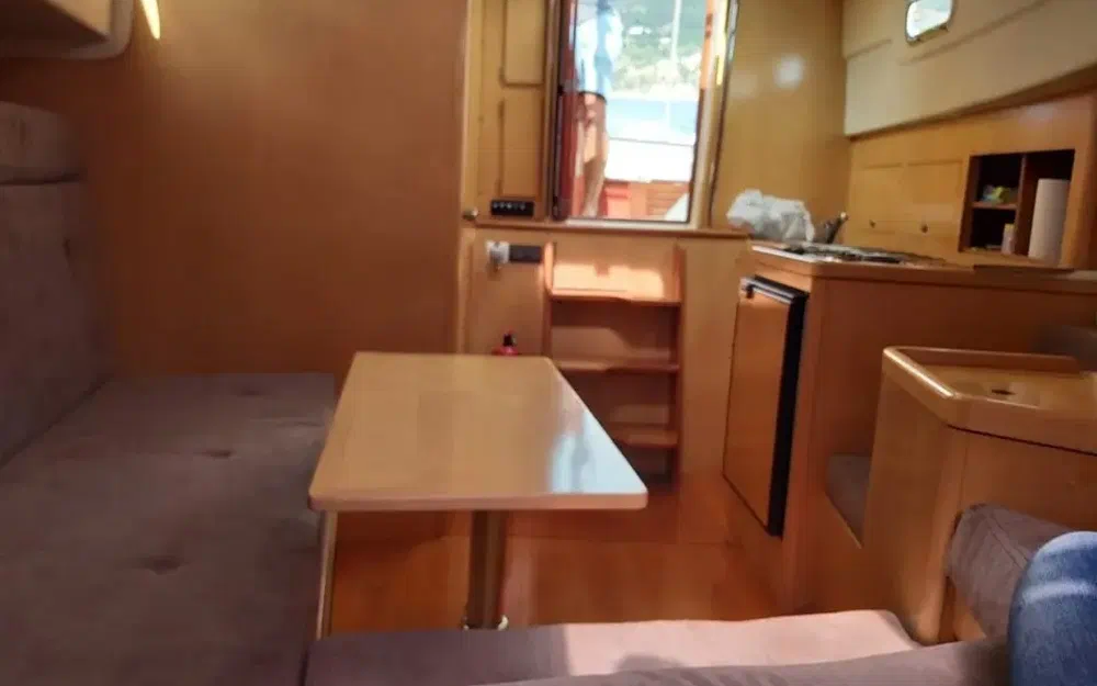 slider 15 Rhea 850 Open