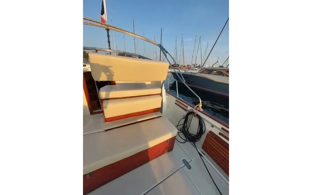 slider 7 Rhea 850 Open