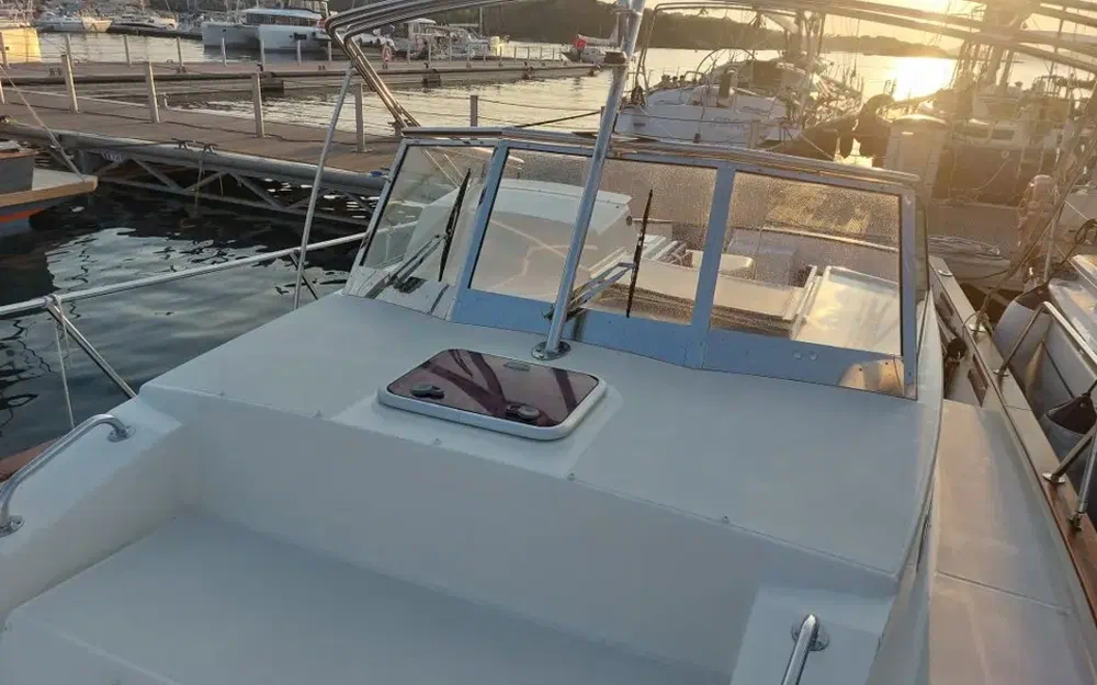 slider 8 Rhea 850 Open