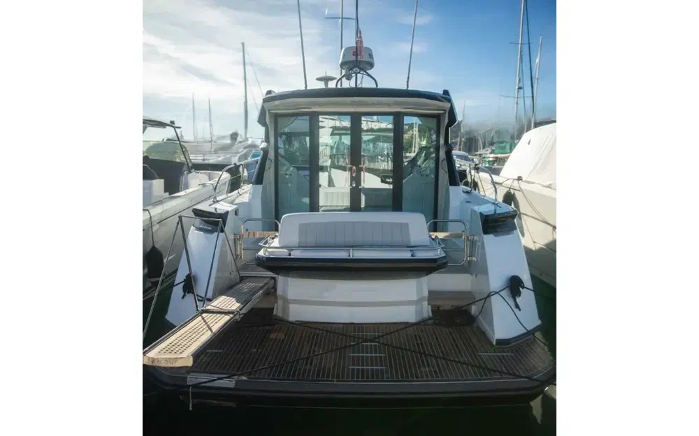 slider 0 Beneteau Gran Turismo 46