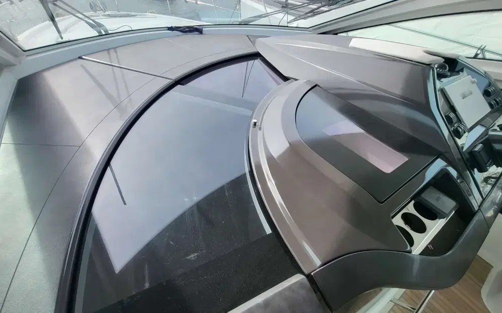 slider 14 Beneteau Gran Turismo 46