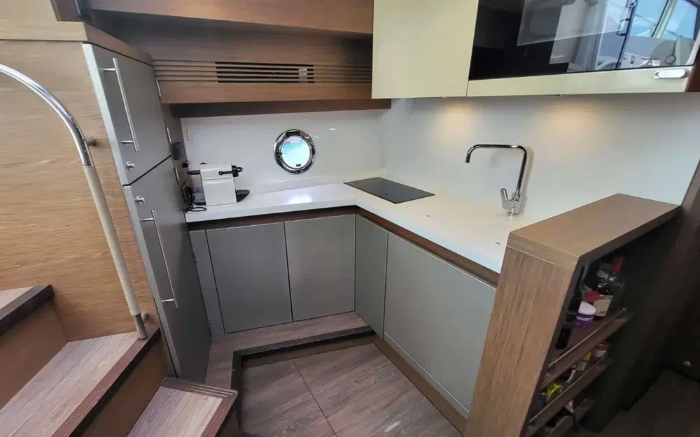 slider 20 Beneteau Gran Turismo 46