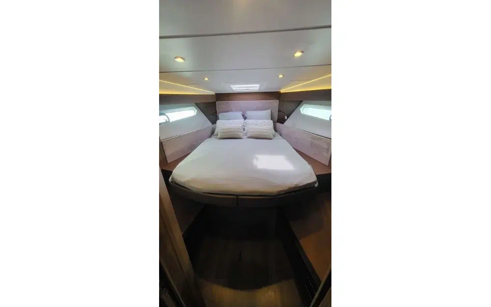 slider 23 Beneteau Gran Turismo 46