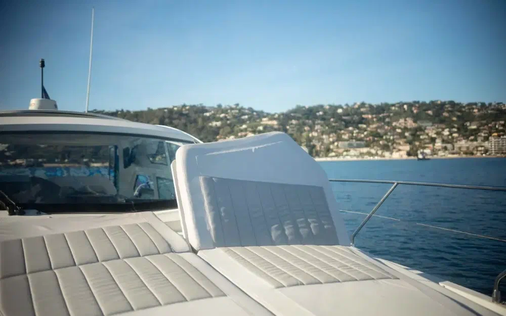 slider 6 Beneteau Gran Turismo 46