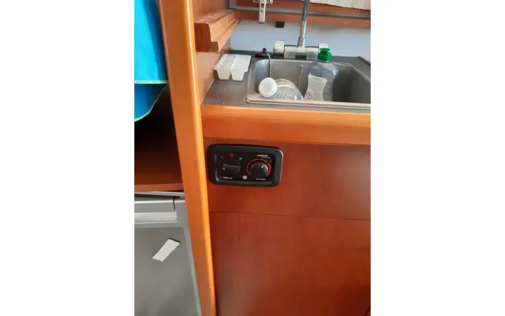 slider 16 Beneteau Antares 30