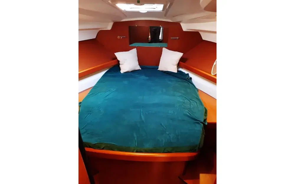 slider 22 Beneteau Antares 30