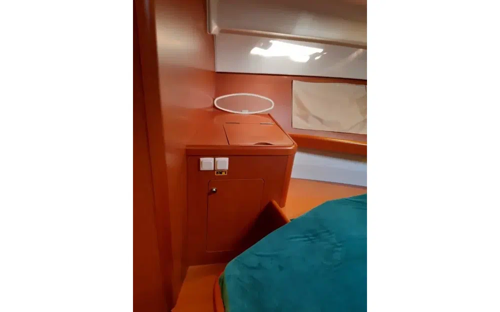 slider 25 Beneteau Antares 30