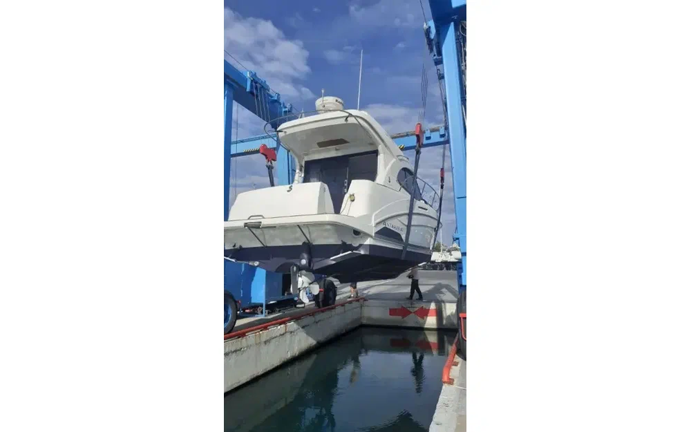 slider 5 Beneteau Antares 30