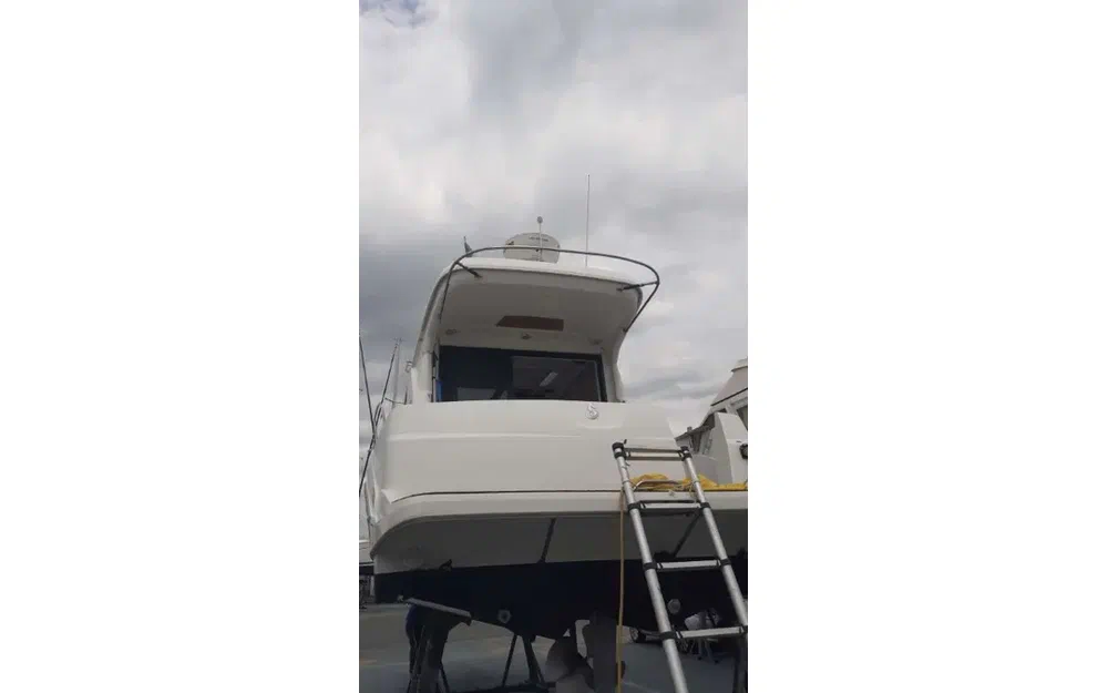 slider 6 Beneteau Antares 30