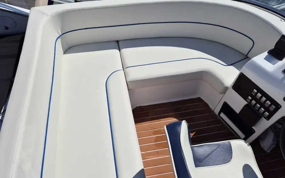 slider 11 Bayliner 2858 Fly