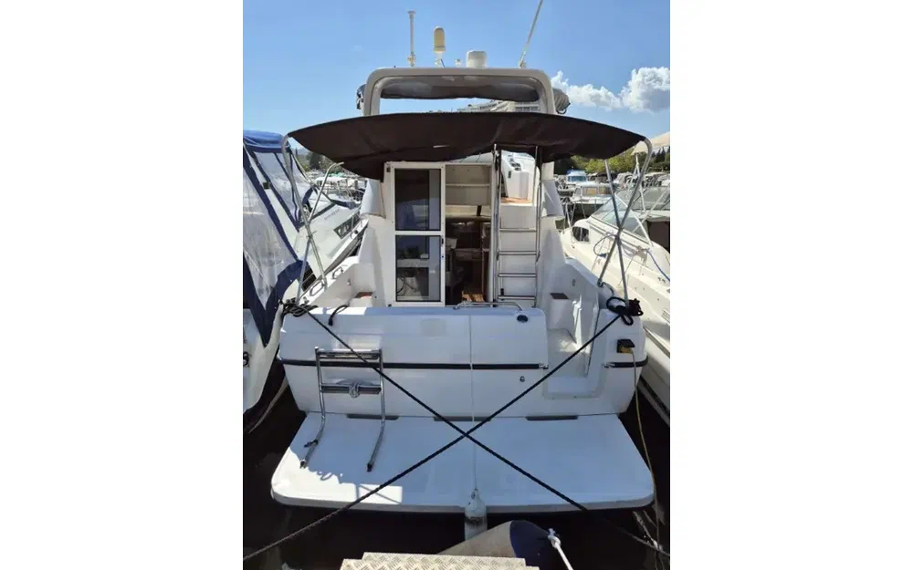 slider 2 Bayliner 2858 Fly