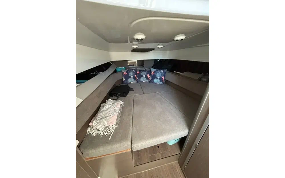 slider 5 Beneteau Flyer 9 Sundeck