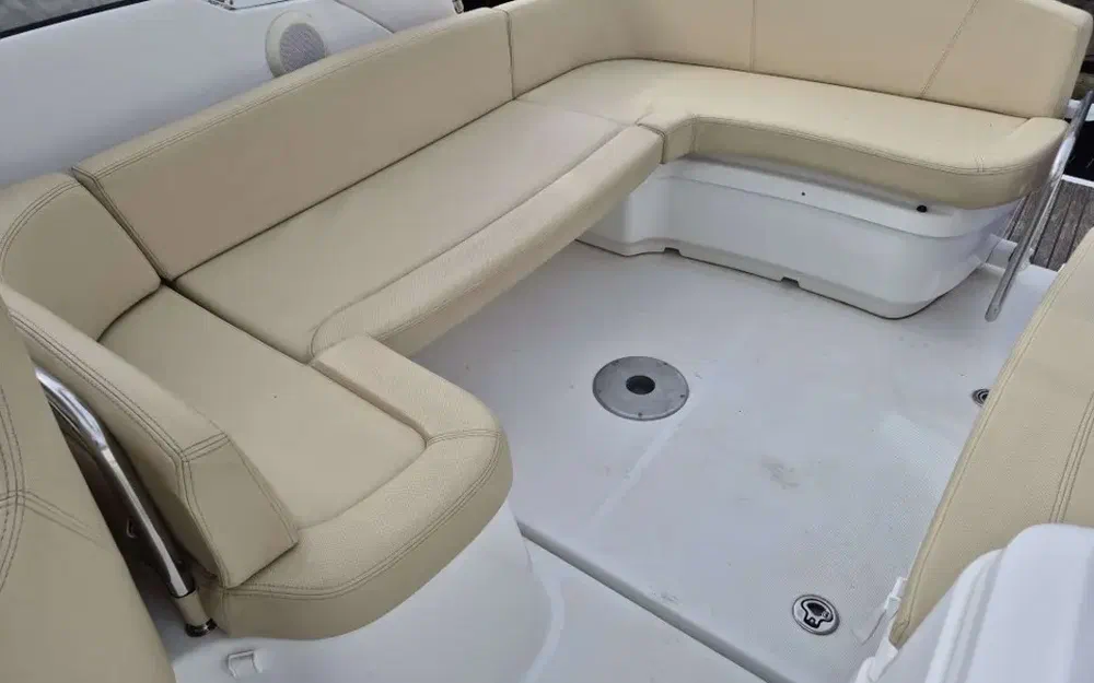 slider 11 Beneteau Monte Carlo 27