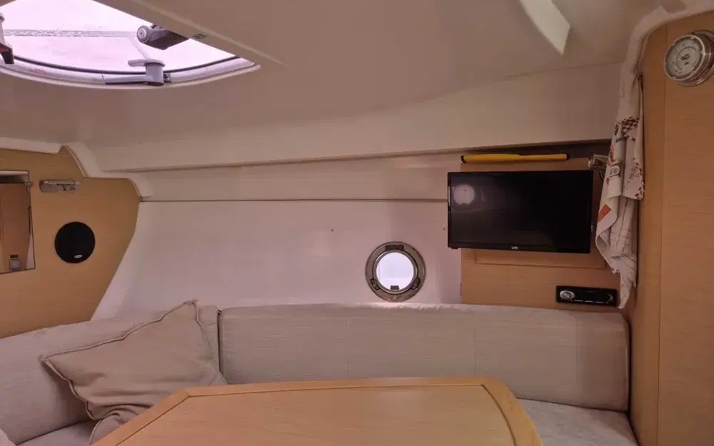 slider 33 Beneteau Monte Carlo 27