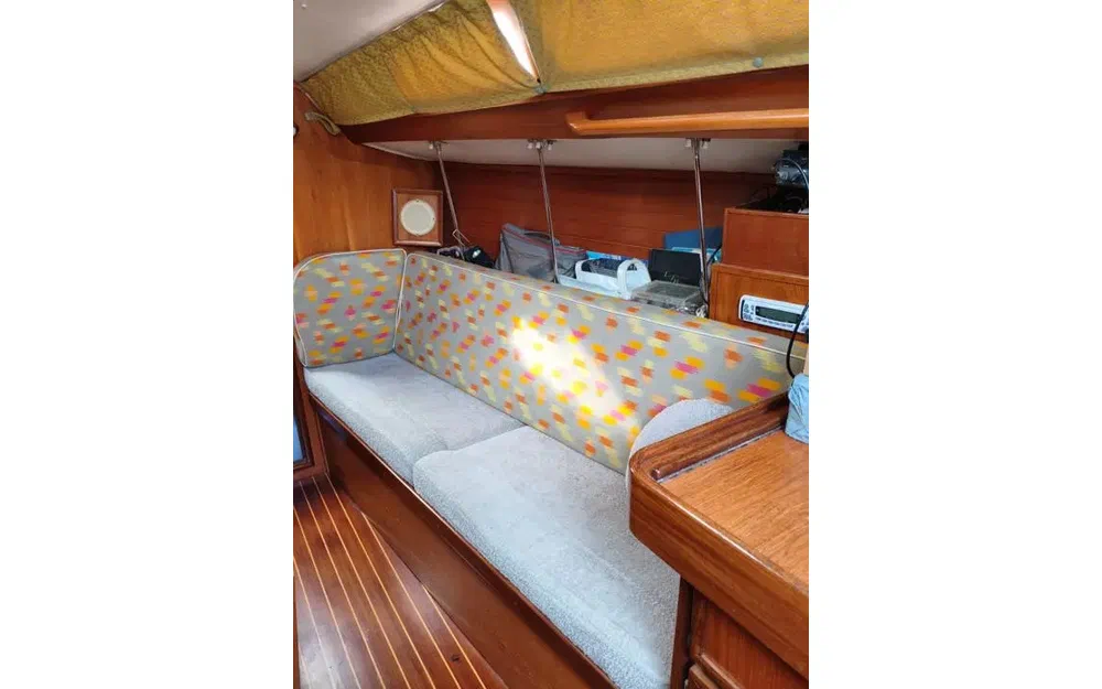 slider 12 Jeanneau Sun Light 31