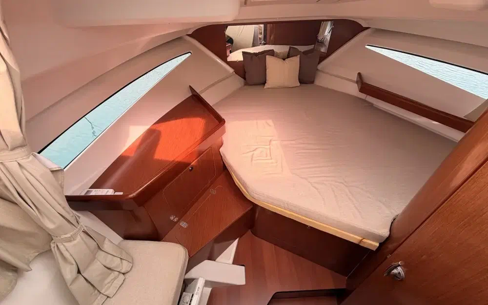 slider 13 Beneteau Antares 8.80 Antares 8.8