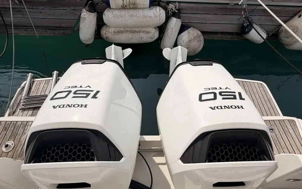 slider 5 Beneteau Antares 8.80 Antares 8.8