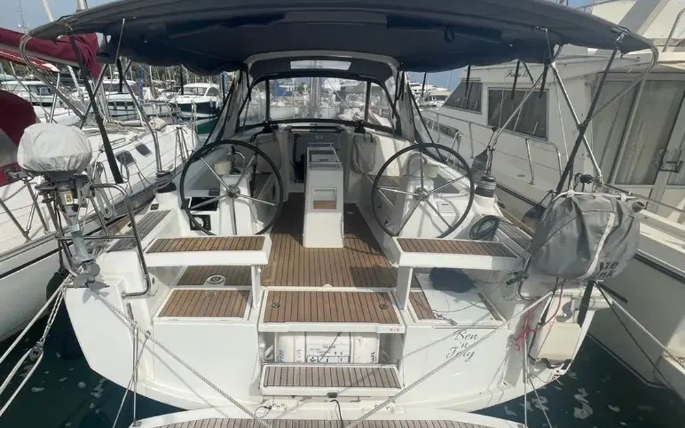 slider 0 Beneteau Oceanis 35.1