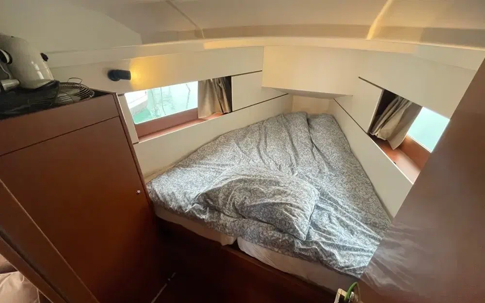 slider 16 Beneteau Oceanis 35.1