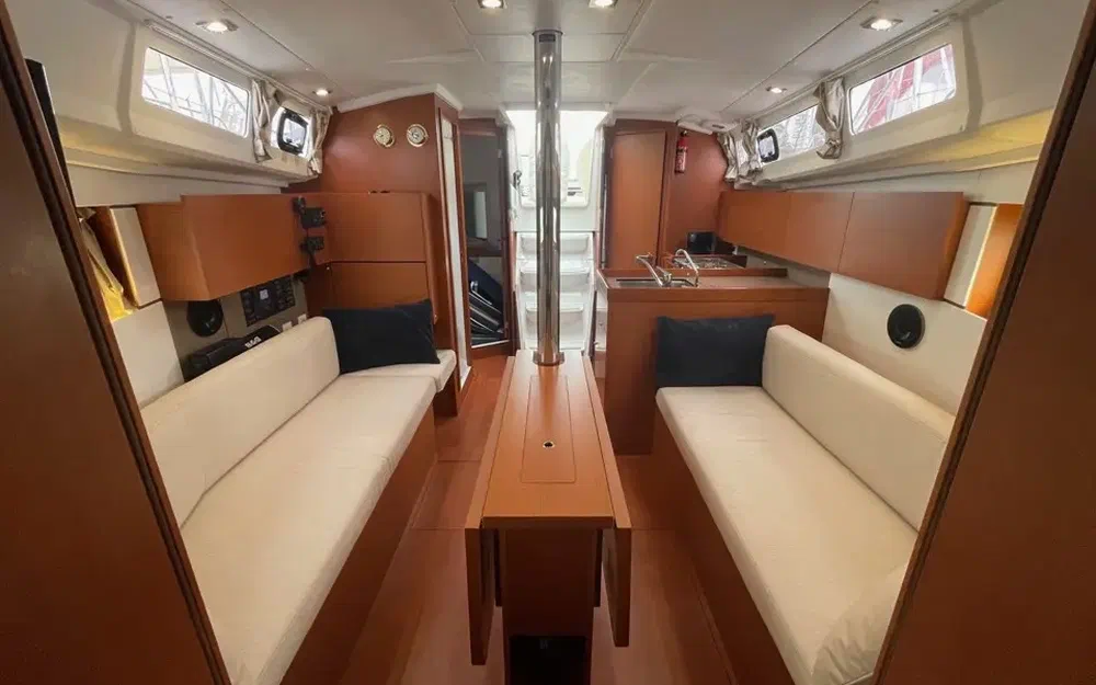 slider 17 Beneteau Oceanis 35.1