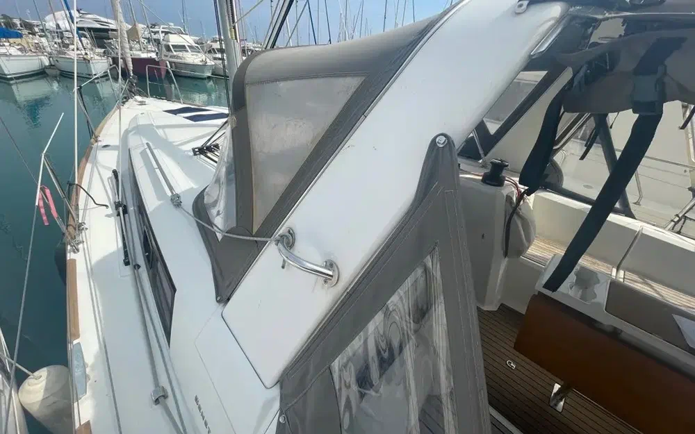 slider 6 Beneteau Oceanis 35.1